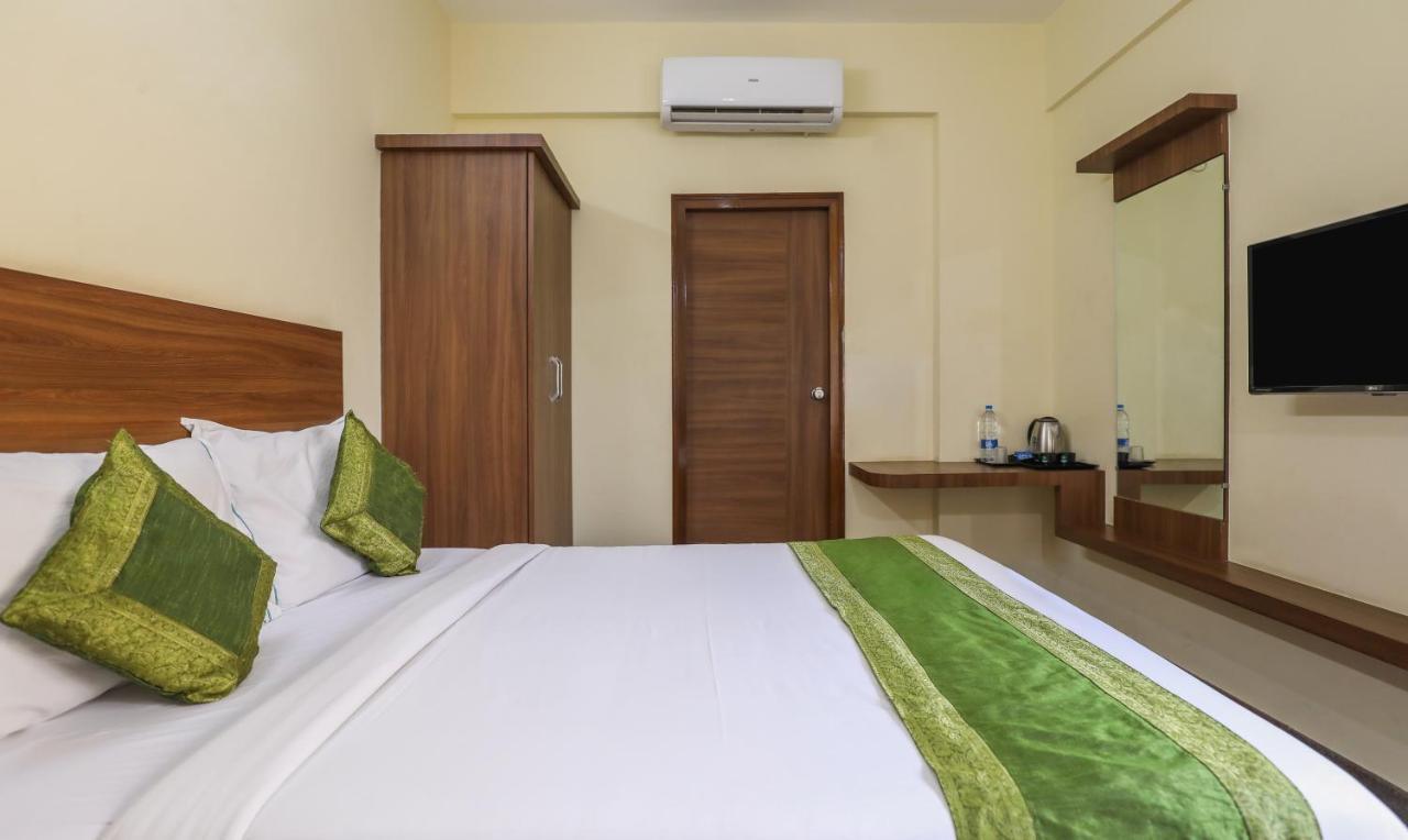 Treebo Trip Kapil Royalista Hotel Ludhiana Exterior photo